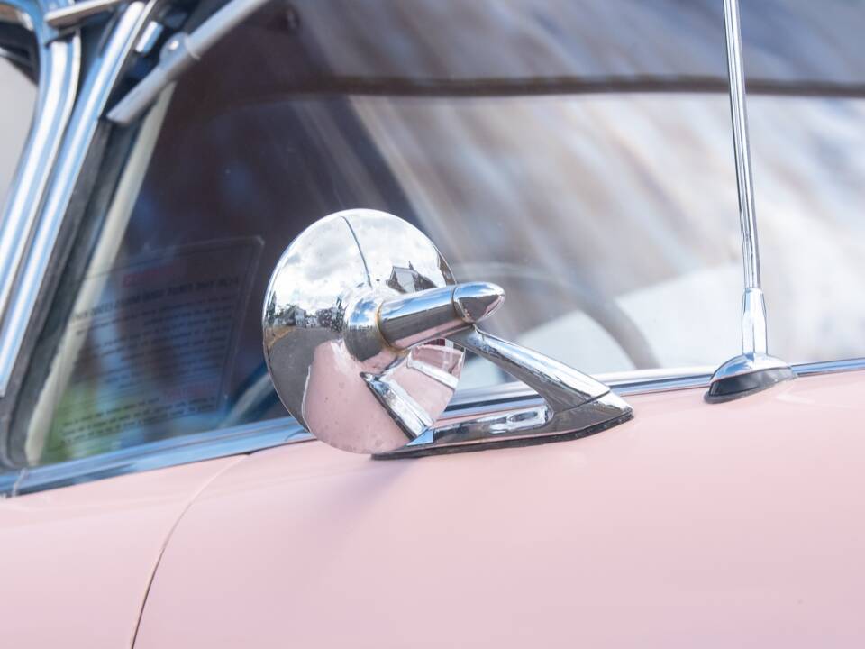 Image 8/50 of Vauxhall Cresta (1958)