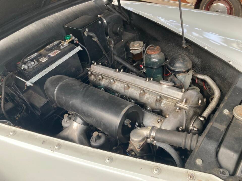 Image 31/38 of Jaguar Mk VII (1952)