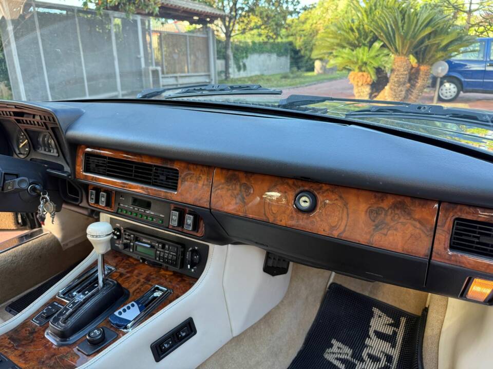 Bild 4/4 von Jaguar XJS 5.3 V12 (1991)