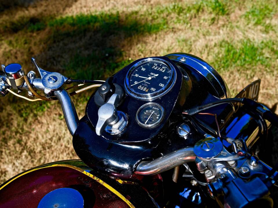 Image 5/10 of Royal Enfield Constellation (1962)