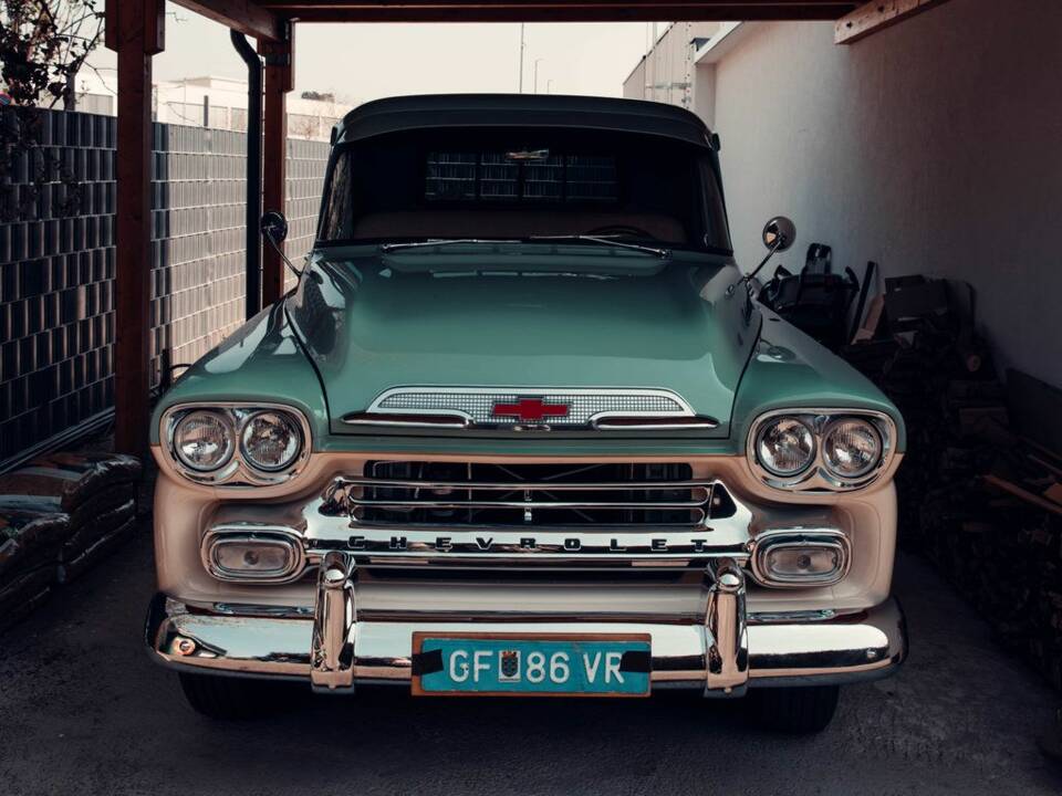 Image 4/6 of Chevrolet Apache Fleetside (1959)