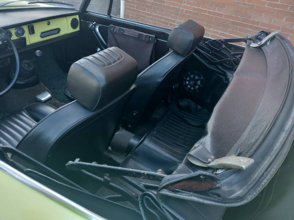 Immagine 11/20 di Alfa Romeo 1600 Spider (1973)