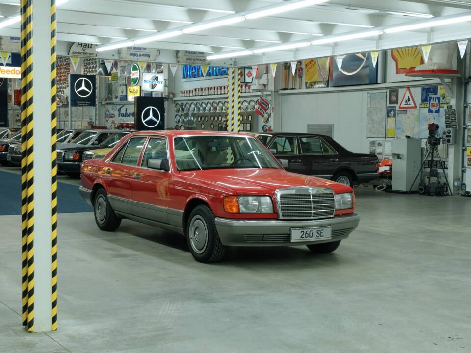 Bild 43/50 von Mercedes-Benz 260 SE (1986)