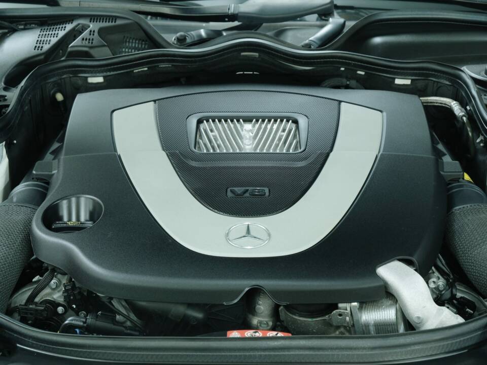 Bild 19/50 von Mercedes-Benz E 500 (2007)