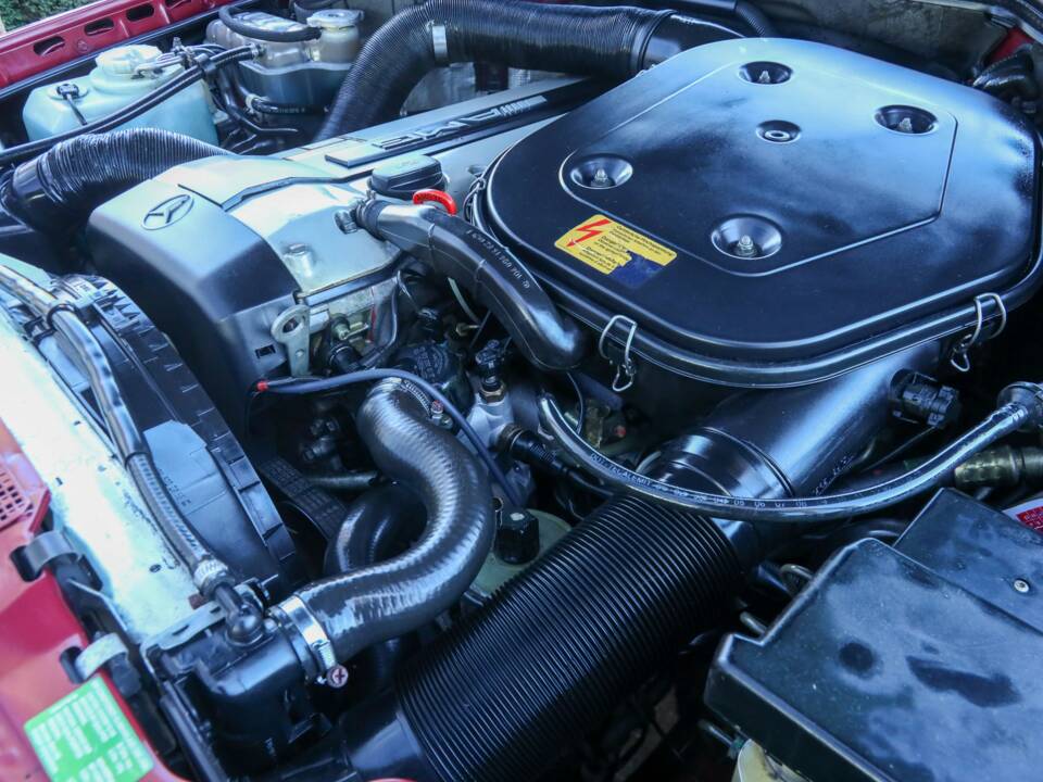 Immagine 50/50 di Mercedes-Benz 300 CE-24 3.4 AMG (1993)