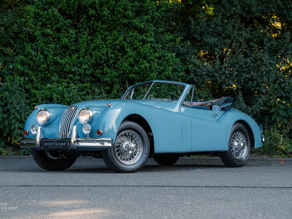Imagen 1/22 de Jaguar XK 140 SE DHC (1955)