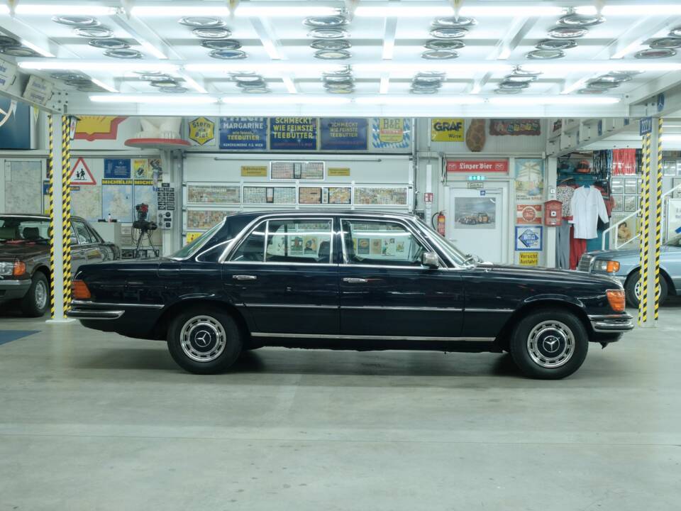 Image 13/50 de Mercedes-Benz 450 SE (1973)