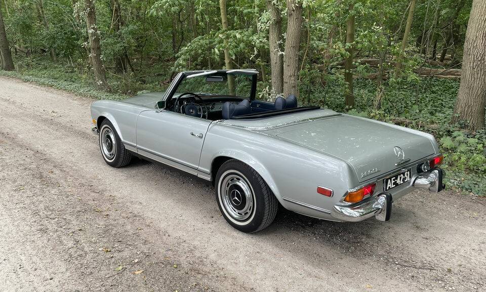 Bild 7/8 von Mercedes-Benz 280 SL (1970)