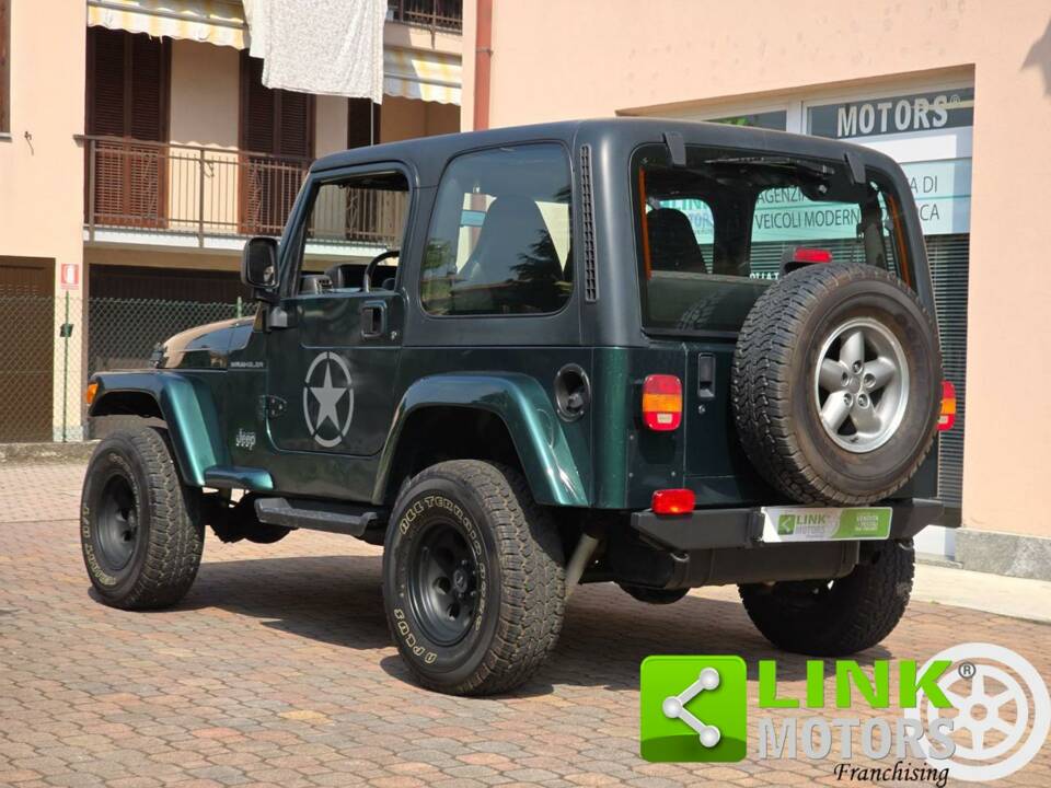 Afbeelding 3/10 van Jeep Wrangler Sahara Hardtop 4.0 (1998)