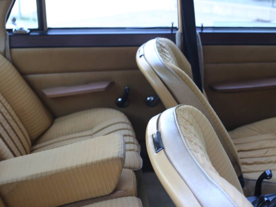 Bild 30/67 von Rover 3500 (1975)