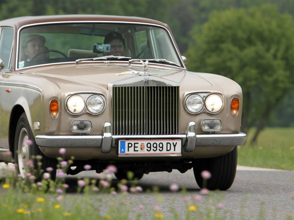 Bild 1/6 von Rolls-Royce Silver Shadow I (1976)