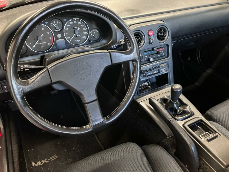 Immagine 6/8 di Mazda MX-5 1.6 (1991)