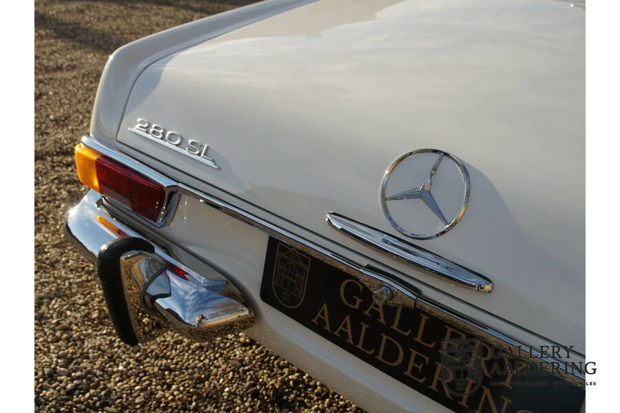 Image 35/50 of Mercedes-Benz 280 SL (1970)