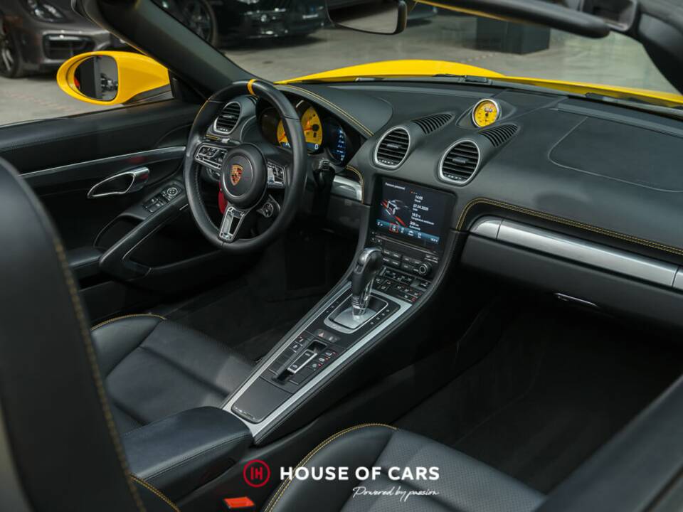 Immagine 17/25 di Porsche 718 Boxster S (2017)