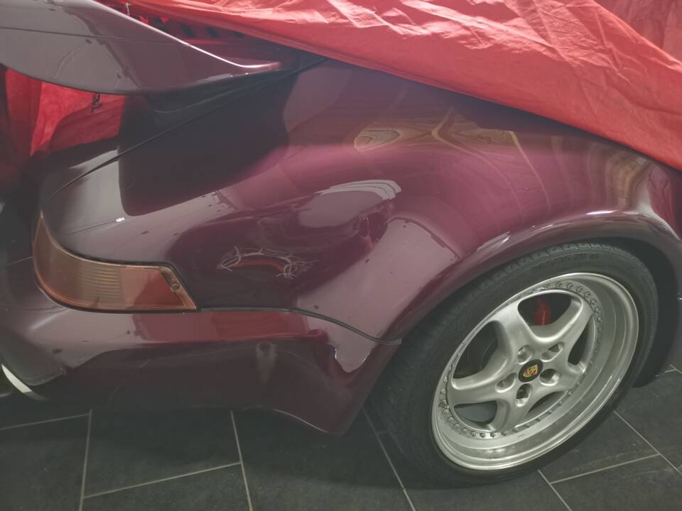 Image 50/51 of Porsche 911 Carrera 2 (WTL) (1990)