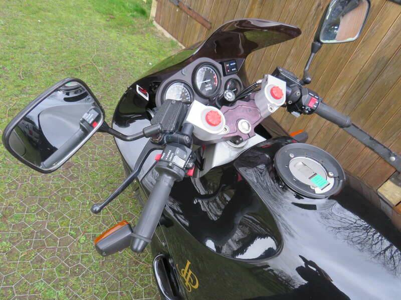 Image 11/44 of Norton F1 (1990)