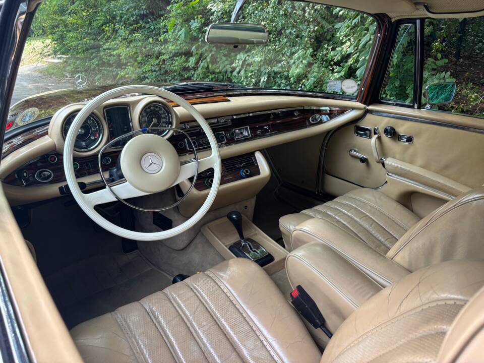 Imagen 5/27 de Mercedes-Benz 280 SE 3,5 (1970)