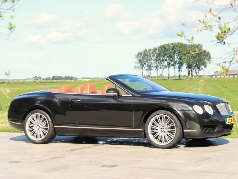 Bild 11/50 von Bentley Continental GTC (2007)