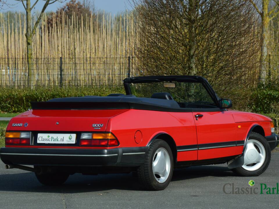 Bild 4/50 von Saab 900 2.0i 16V (1993)