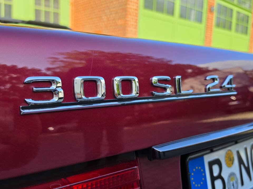Image 82/100 of Mercedes-Benz 300 SL-24 (1991)