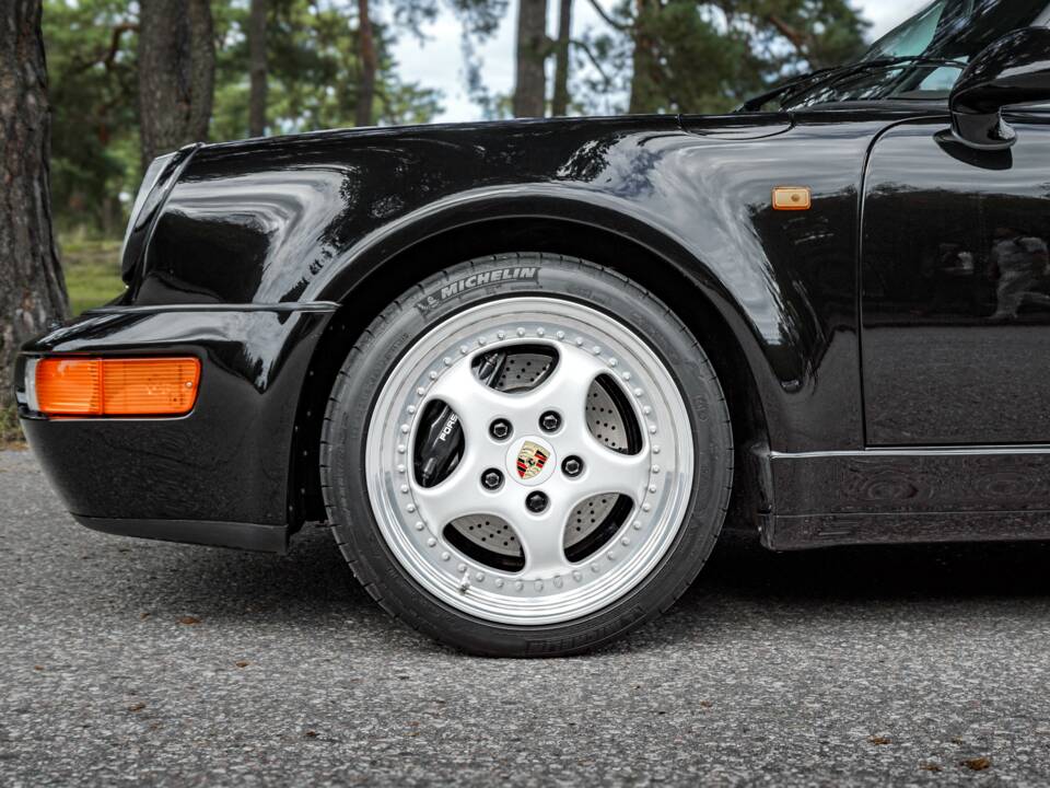 Bild 9/53 von Porsche 911 Turbo 3.3 (1991)