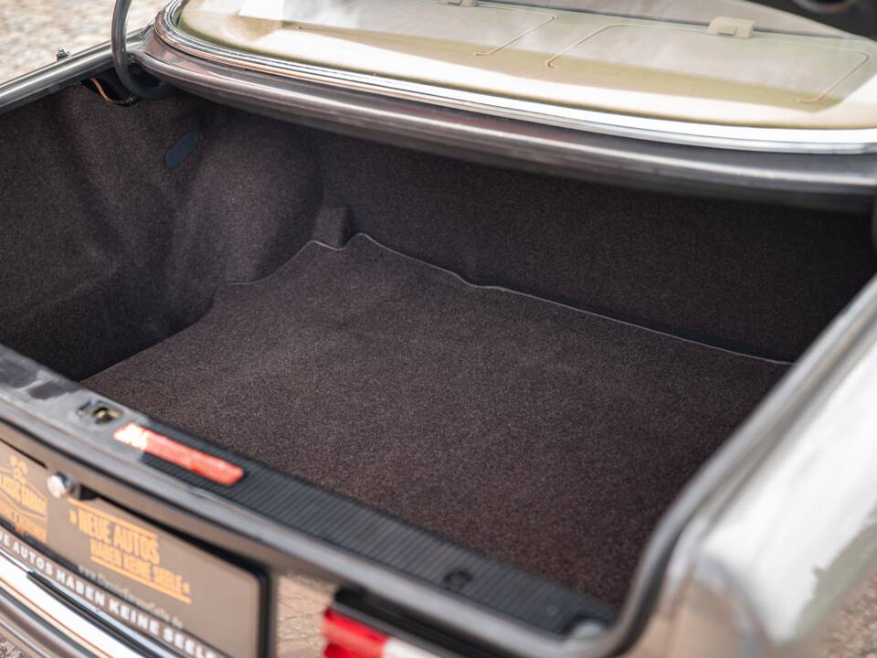 Bild 18/76 von Mercedes-Benz 500 SEL (1985)