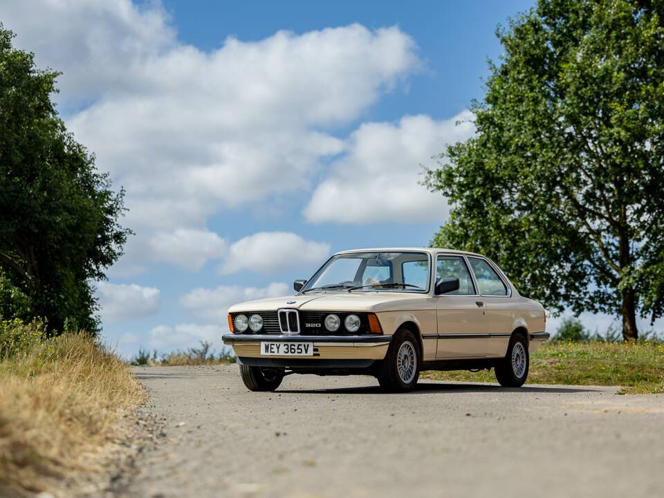 Image 17/48 of BMW 320/6 (1980)
