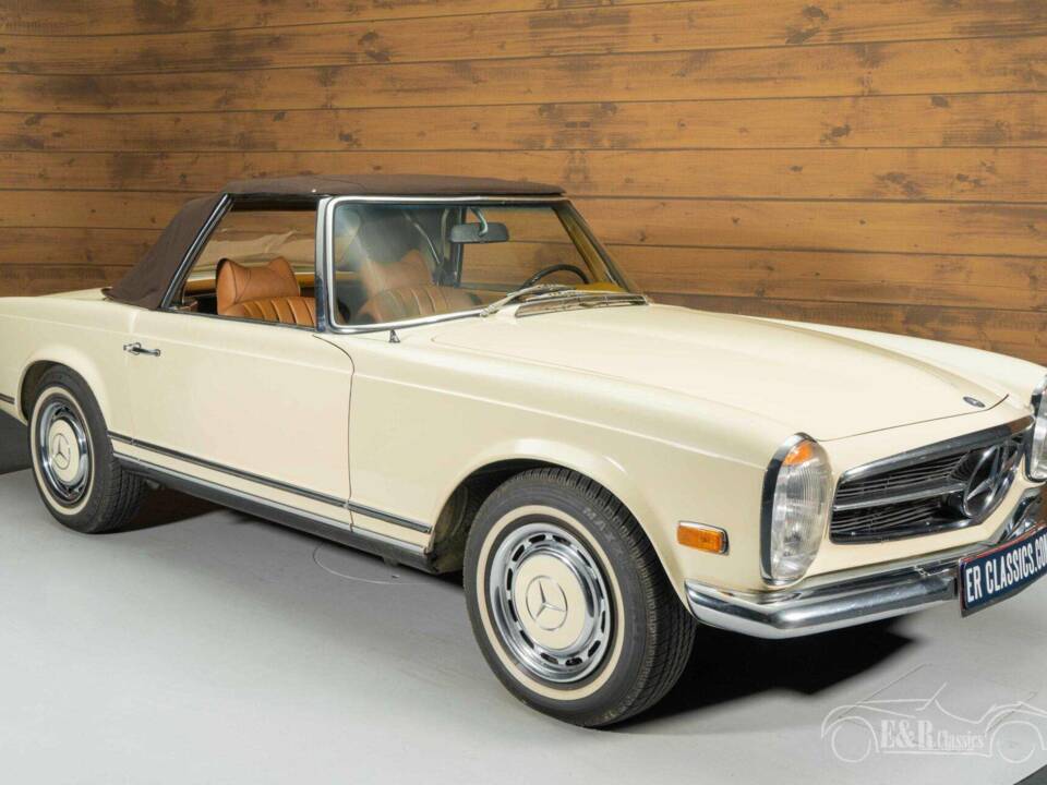 Image 14/19 de Mercedes-Benz 280 SL (1970)
