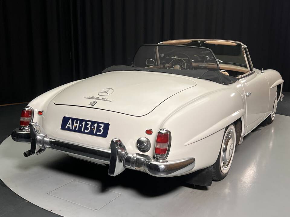 Image 8/8 of Mercedes-Benz 190 SL (1959)