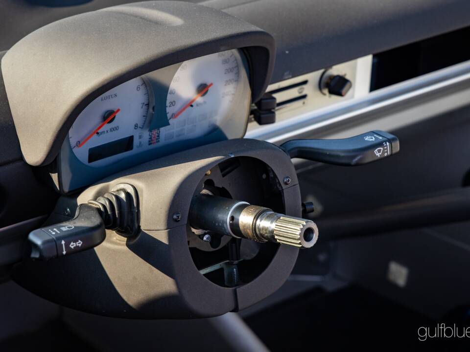 Image 46/50 of Lotus Elise 111 (1998)