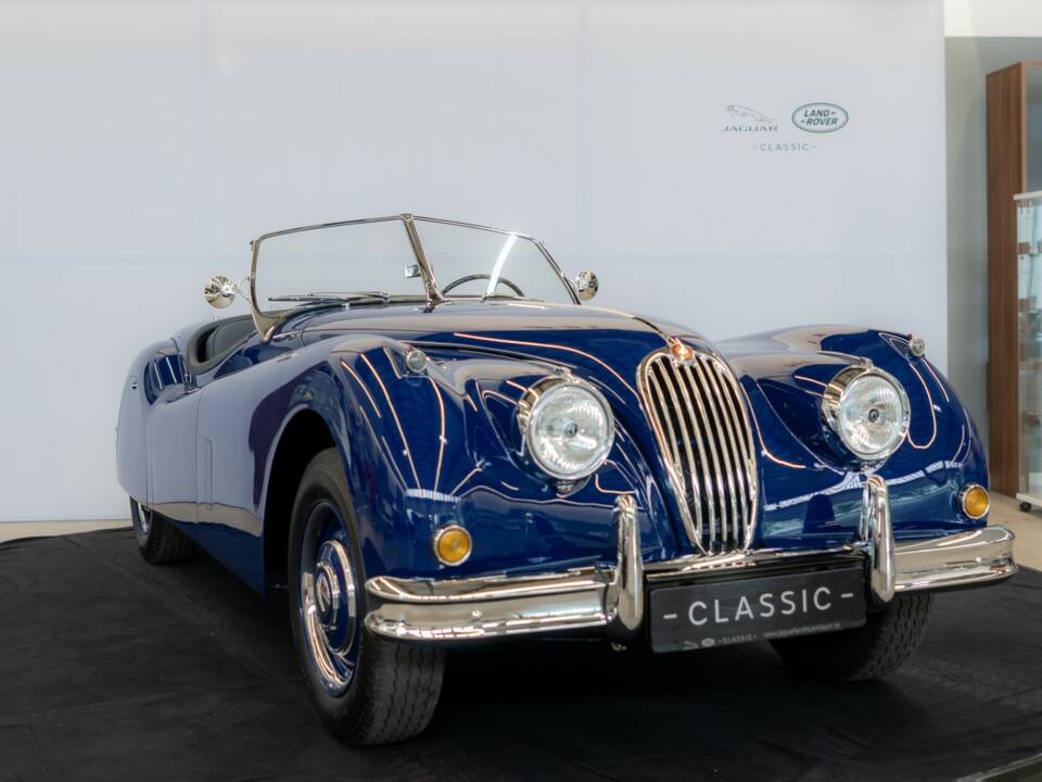 Immagine 1/62 di Jaguar XK 140 OTS (1954)