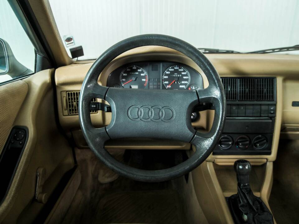 Immagine 8/50 di Audi 80 quattro  -  1.8S (1987)