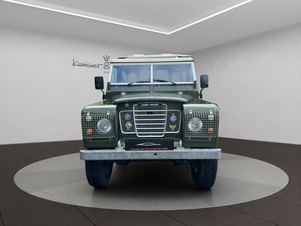 Image 4/21 of Land Rover 88 (1972)