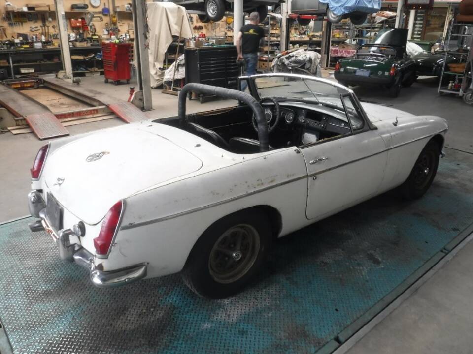 Immagine 50/50 di MG MGB (1967)