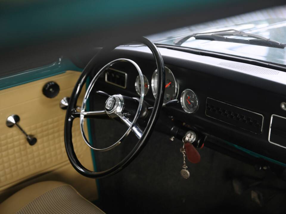 Bild 23/38 von NSU Prinz 4 L (1971)