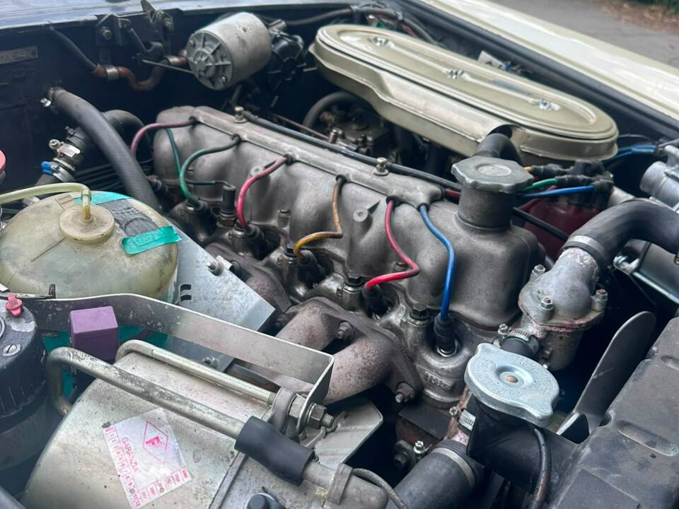 Bild 16/17 von FIAT 2300 S Coupé (1966)