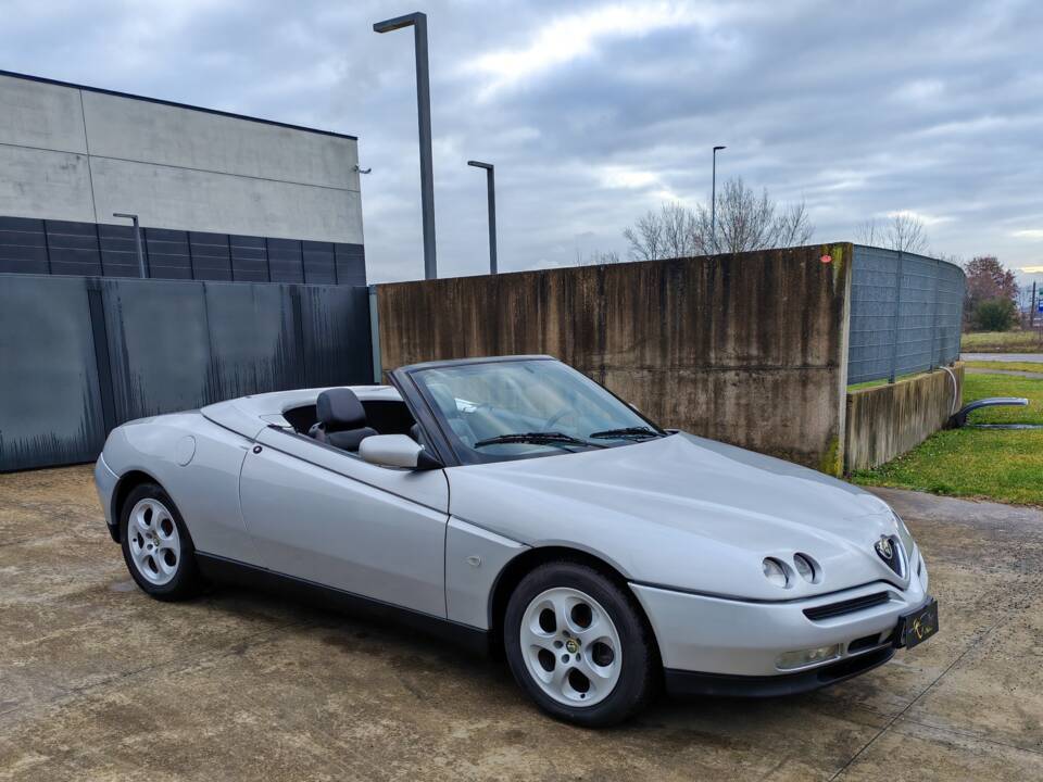 Bild 10/40 von Alfa Romeo Spider 2.0 Twin Spark 16V (1997)