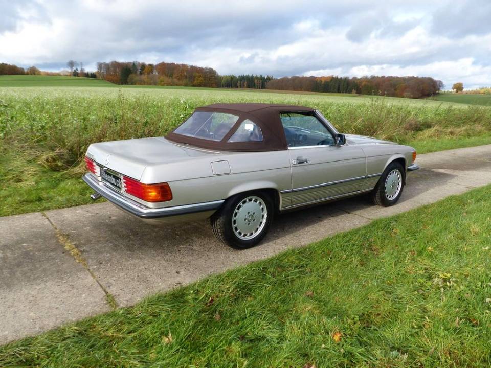 Mercedes-Benz 500 SL (R 107) 1987