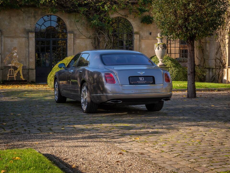 Afbeelding 22/31 van Bentley Mulsanne (2011)