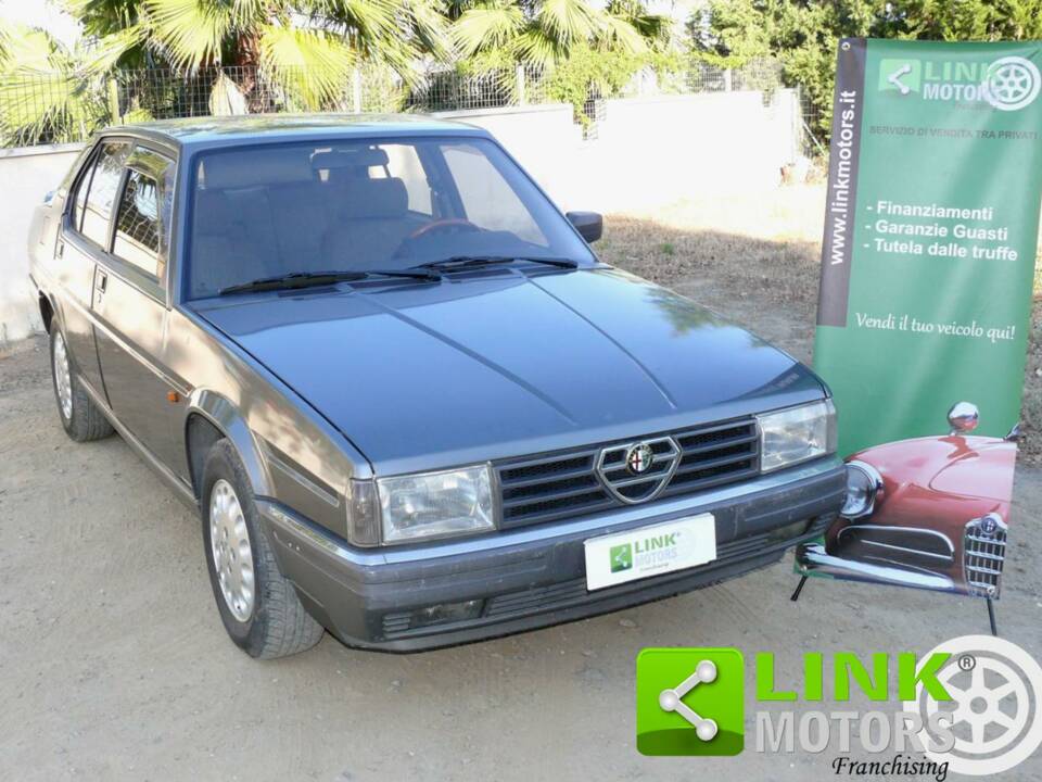 Bild 2/7 von Alfa Romeo 90 2.0 (1985)