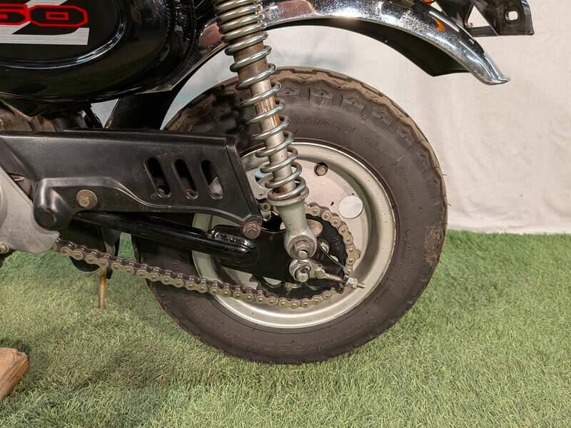 Bild 24/28 von Honda DUMMY (1985)