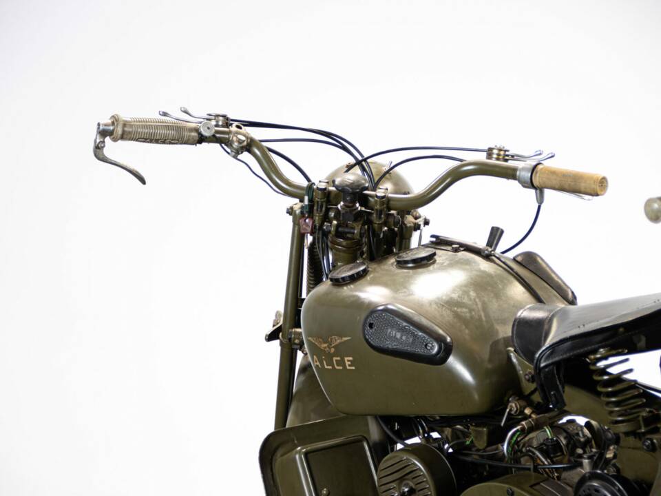 Bild 15/50 von Moto Guzzi DUMMY (1943)