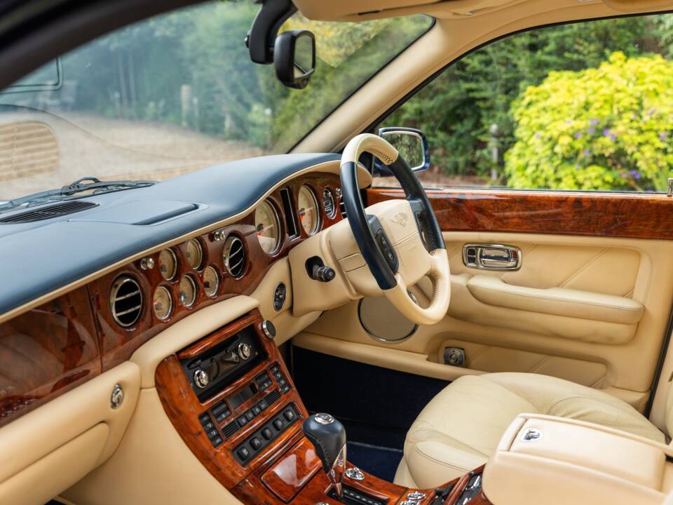 Imagen 22/37 de Bentley Arnage R (2002)