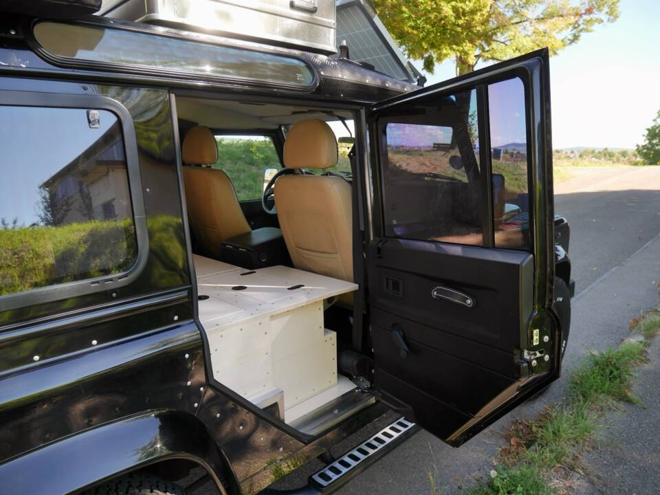 Image 49/50 of Land Rover Defender 110 (1900)
