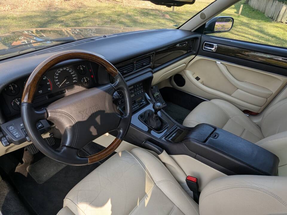 Image 16/64 of Jaguar XJR 4.0 Supercharged (1995)