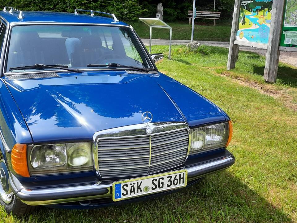 Bild 6/15 von Mercedes-Benz 230 TE (1984)