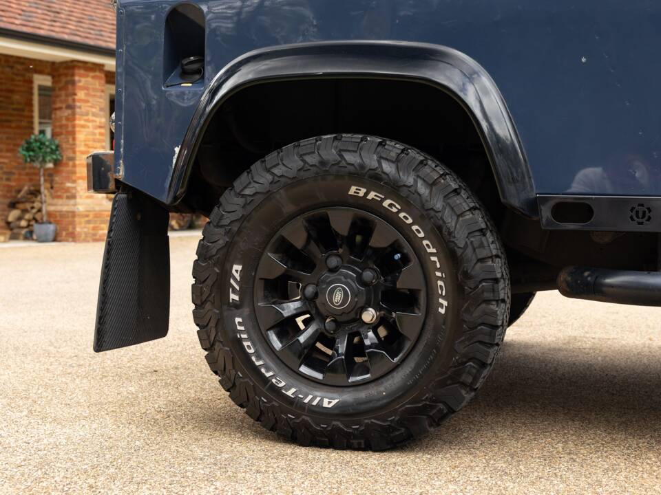 Image 10/43 of Land Rover Defender 90 (2010)