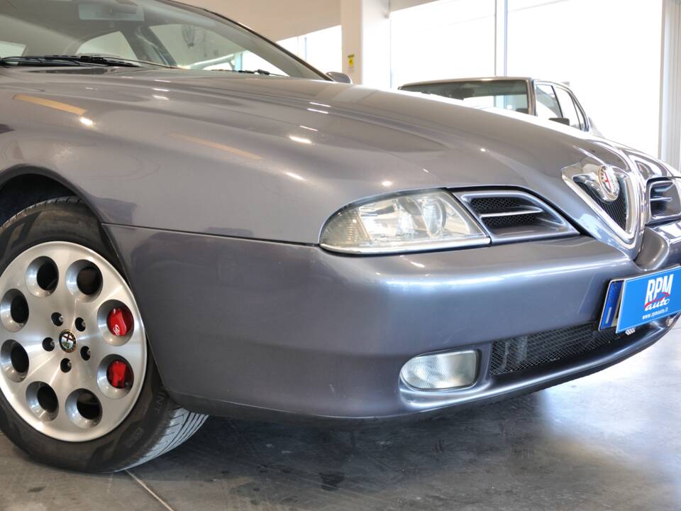 Bild 10/29 von Alfa Romeo 166 2.0 V6 TB (1999)