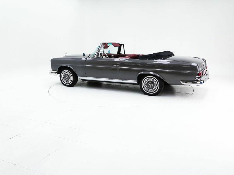 Bild 3/15 von Mercedes-Benz 220 SE b (1963)