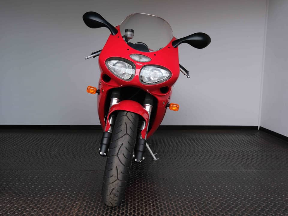 Image 44/66 of Triumph Daytona T595 (1998)
